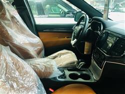 جیپ گراند شیرۆکی